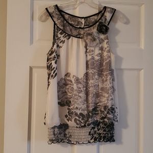 Sleeveless top